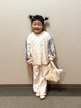 「ワッフル」｜「アイテム（スニーカー）」を使った、＊SK.HRR＊さん（キッズ・100cm）の冬コーディネート