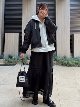 「アイテム（パーカー）」を使った、STYLEDOORさん（レディース・165cm）の秋コーディネート