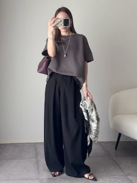 「Emma Taylor（エマテイラー）のライトダンボールコクーンフォルムプルオーバー（Tシャツ/カットソー、グレー系）」を使った、STYLEDOORさん（レディース・165cm）の夏コーディネート