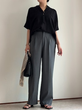 「Emma Taylor（エマテイラー）のジョーゼットドルマンキーネックシャツ（シャツ/ブラウス、ブラック系）」を使った、STYLEDOORさん（レディース・165cm）の夏コーディネート