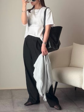 「Emma Taylor（エマテイラー）の【新色追加！】シルクタッチスムース大人ロゴプリントTシャツ（Tシャツ/カットソー、その他）」を使った、STYLEDOORさん（レディース・165cm）の夏コーディネート