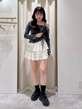 「ミニスカート」｜「アイテム（Tシャツ/カットソー、ブラック系）」を使った、ちなさん（レディース・159cm）の夏コーディネート