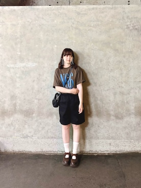 「DISCOAT（ディスコート）の【Enlude】アソート縦長ナンバーロゴTシャツ《ユニセックス》（Tシャツ/カットソー、ブラウン系）」を使った、ま ろ んさん（レディース・156cm）の夏コーディネート
