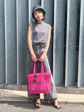 「アイテム（かごバッグ、ピンク系）」を使った、ayuGさん（レディース・167cm）の夏コーディネート