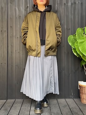「green label relaxing（グリーンレーベルリラクシング）のアイテム（MA-1）」を使った、naguさん（レディース・153cm）の秋コーディネート