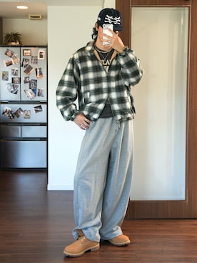 「スウェットパンツ」｜「アイテム（その他アウター）」を使った、  風早ゆうたさん（メンズ・184cm）の夏コーディネート