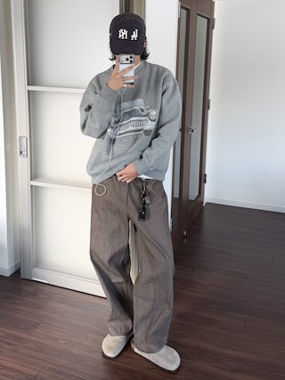 「Bleme(ブレム)のアーバン レトログラフィック スウェット(スウェット)」を使った、 風早ゆうたさん(メンズ・184cm)の冬コーディネート