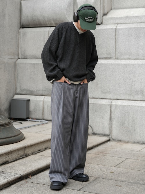 ストライプストレートスラックス B5068 ストライプストレートスラックス B5068 - メルカリ