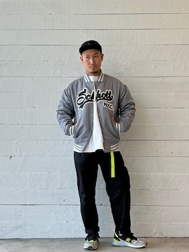 「schott（ショット）のアイテム（スタジャン）」を使った、Chijiさん（メンズ・171cm）の冬コーディネート