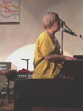 「peu pres（プープレ）のアイテム（ワンピース、イエロー系）」を使った、Mikako Hathawayさん（レディース・162cm）の夏コーディネート