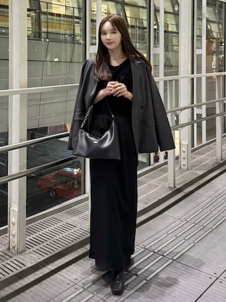 「Elishe（エリシェ）のアシメワンハンドルバッグ（ハンドバッグ）」を使った、Harukaさん（レディース・158cm）の春コーディネート