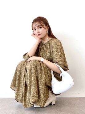 「マスタード」｜「アイテム（その他）」を使った、Harukaさん（レディース・158cm）の秋コーディネート