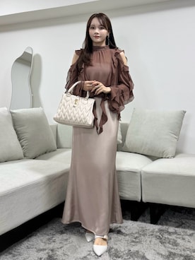 「Elishe（エリシェ）のシアーラッフルブラウス（シャツ/ブラウス、ブラウン系）」を使った、Harukaさん（レディース・158cm）の春コーディネート