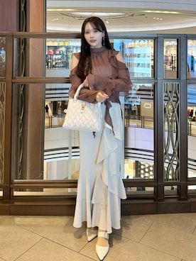 「Elishe（エリシェ）のアシメラッフルロングスカート（スカート、ホワイト系）」を使った、Harukaさん（レディース・158cm）の春コーディネート