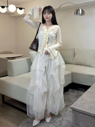 「Elishe（エリシェ）のシアーフリルカーディガン（カーディガン/ボレロ）」を使った、Harukaさん（レディース・158cm）の秋コーディネート