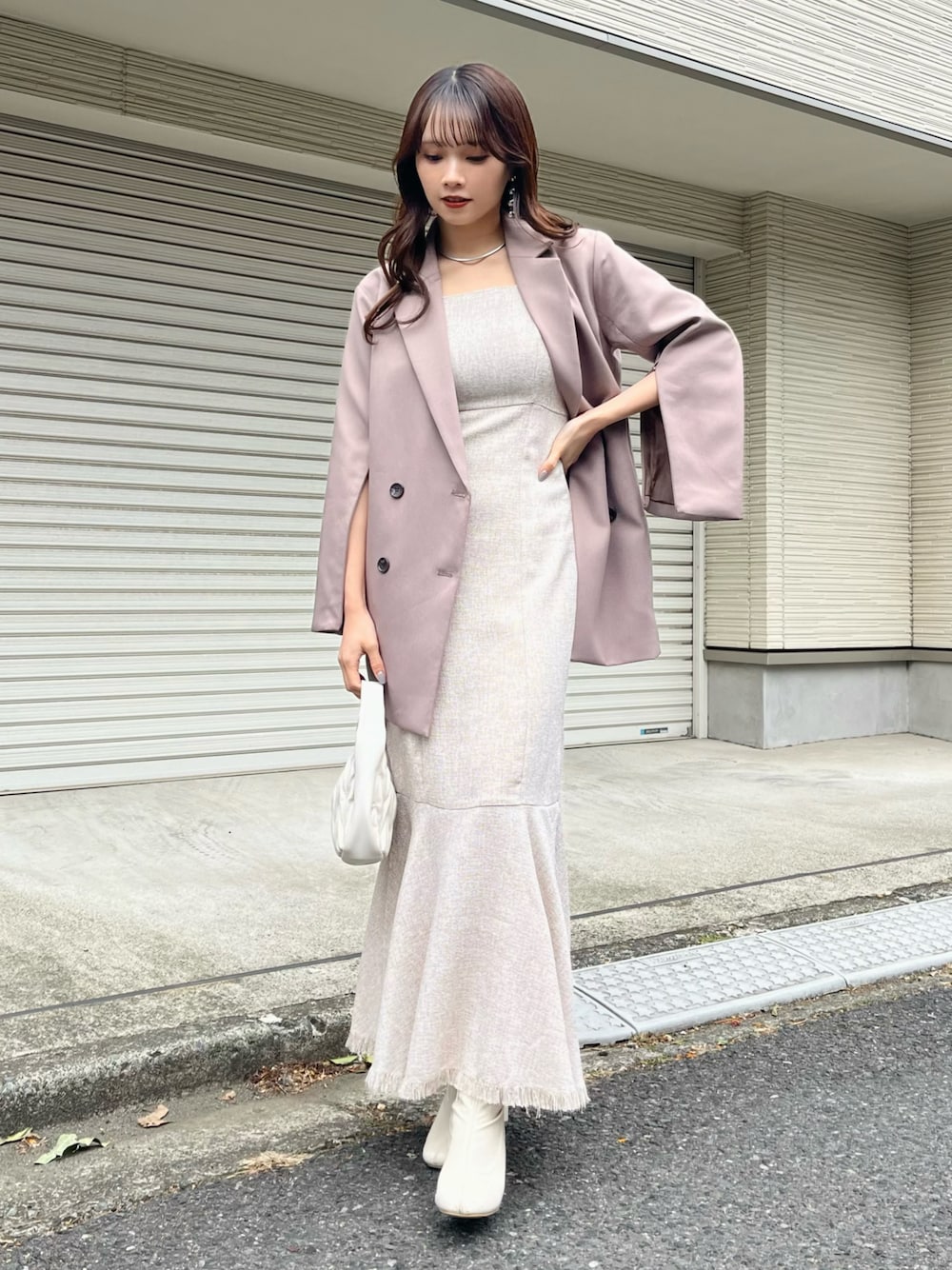 女子会にぴったり♪キラキラアウター　冬春コーデ　普段使いに最適 Vol.53冬らしさたっぷりのアラサー女子的「白アウター」コーデ5