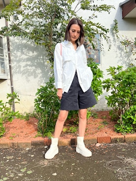 「AMAIL（アマイル）のアイテム（パンツ）」を使った、美優さん（レディース・168cm）の秋コーディネート