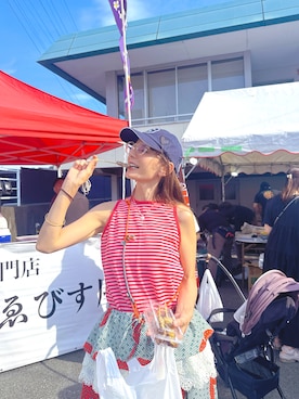 「古着のアイテム（トップス、レッド系）」を使った、スザンヌさん（レディース・165cm）の秋コーディネート