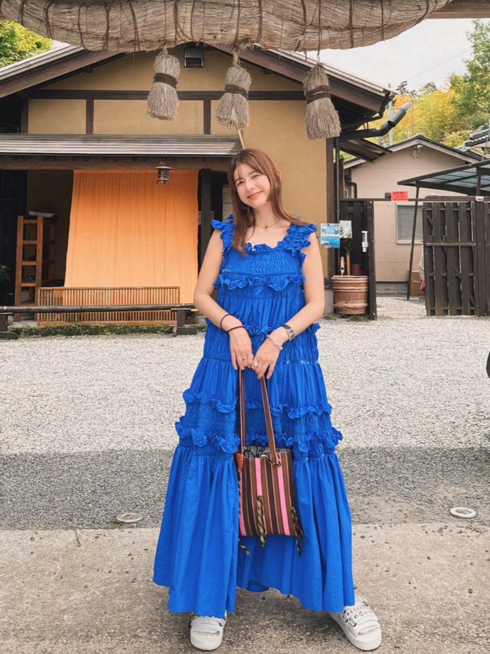 perna ペルナ ギャザーキャミフリルワンピース　ブルー PERNA（ペルナ）の「ギャザーキャミフリルワンピース