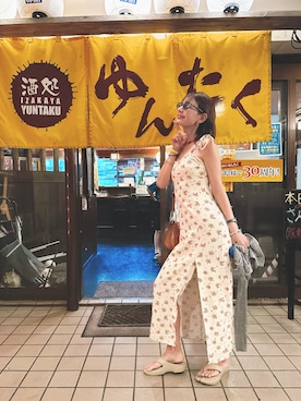 「アイテム（サンダル）」を使った、スザンヌさん（レディース・165cm・30代）の夏コーディネート