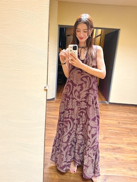 「Ameri（アメリ）のMEDI KITTY V NECK DRESS（ドレス、レッド系）」を使った、スザンヌさん（レディース・165cm）の夏コーディネート