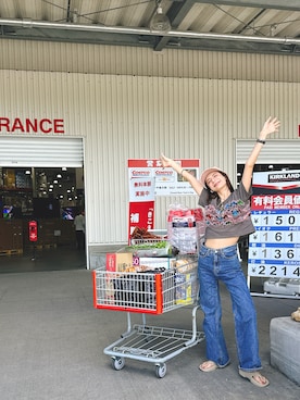 「StyleRebornのアイテム（Tシャツ/カットソー、ホワイト系）」を使った、スザンヌさん（レディース・165cm）の夏コーディネート