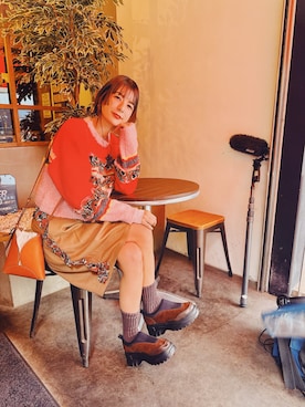 「アイテム（シューズ）」を使った、スザンヌさん（レディース・165cm）の秋コーディネート