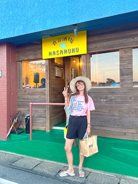 「アイテム（Tシャツ/カットソー）」を使った、スザンヌさん（レディース・165cm・30代）の夏コーディネート