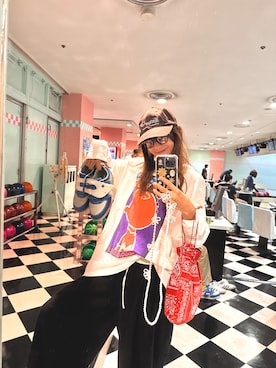 「アイテム（スウェットパンツ）」を使った、スザンヌさん（レディース・165cm・30代）の秋コーディネート