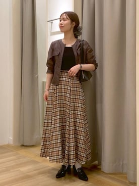 「アイテム（ノーカラージャケット）」を使った、小西皐さん（レディース・162cm）の夏コーディネート
