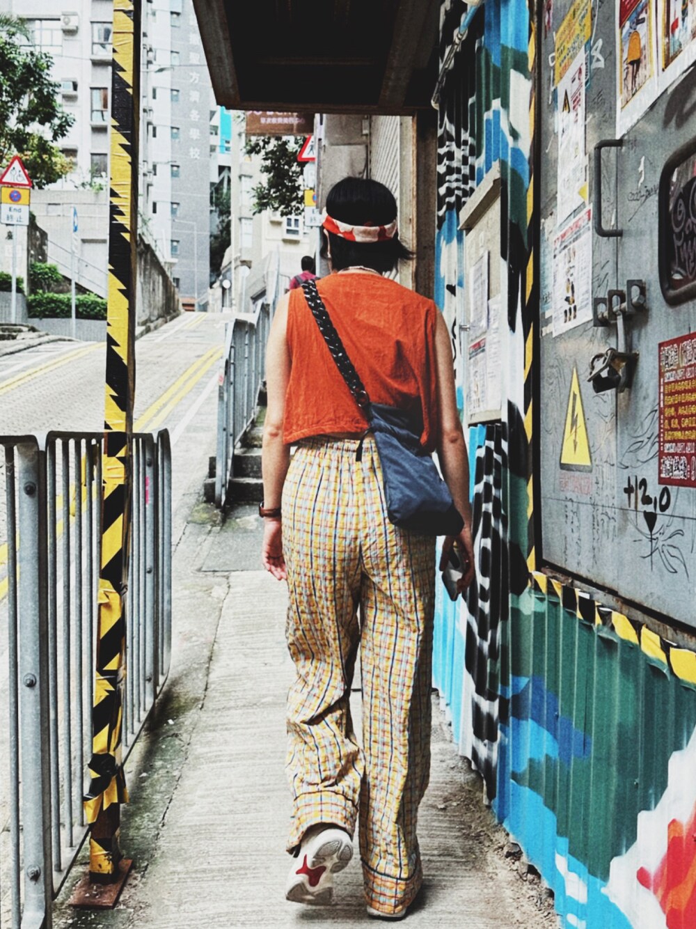 「checked、drawstring bag、summer style、hongkong、streetstyle」｜「極樂鳥のアイテム（その他パンツ、その他）」を使った、JACさん（レディース・155cm）の夏コーディネートの1枚目の写真