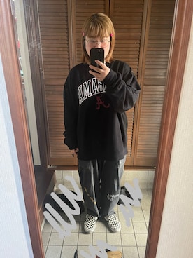 「古着のアイテム（スウェット、ブラック系）」を使った、MAGOさん（レディース・156cm）の冬コーディネート