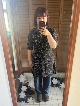 「アイテム（スニーカー）」を使った、MAGOさん（レディース・156cm）の秋コーディネート