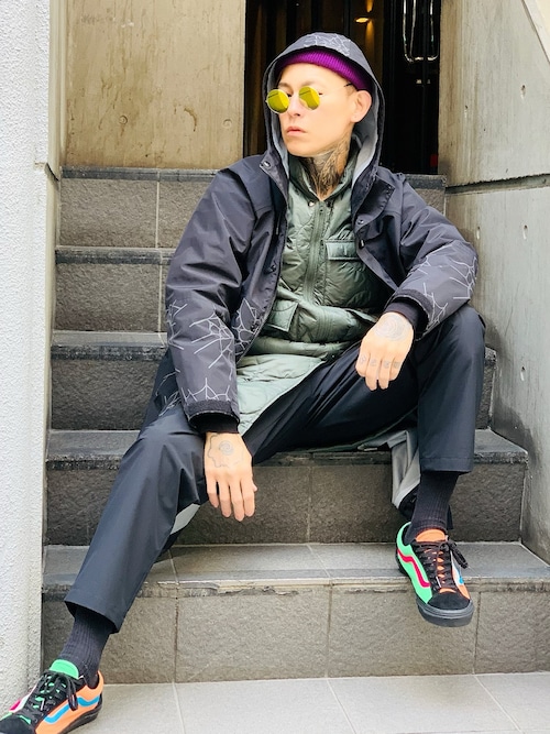 ナンバーナインナイロンマウンテンパーカー