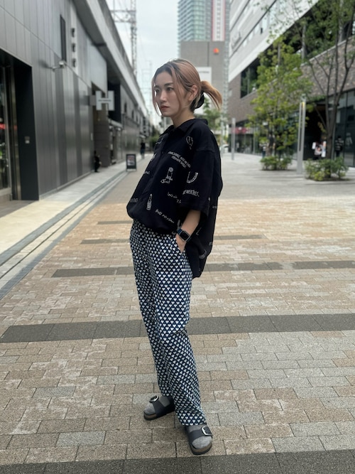 【美品】 Bohemians ボヘミアンズ ゴースト オバケ 総柄パンツ 薄手 美品】 Bohemians ボヘミアンズ ゴースト オバケ 総柄パンツ