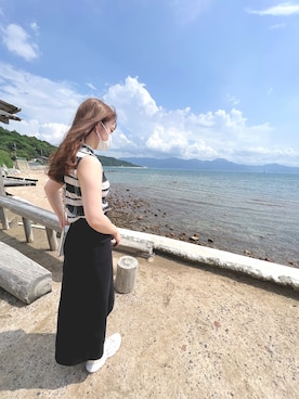「SNIDEL」｜「アイテム（スニーカー）」を使った、わんこさん（レディース・165cm）の夏コーディネート