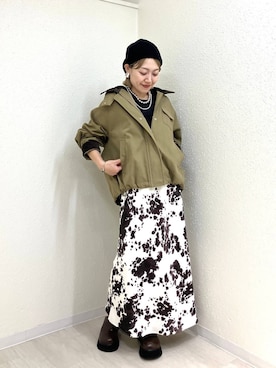 「LOWRYS FARM（ローリーズファーム）のストレッチサテンスカート　 290120（スカート）」を使った、mumiさん（レディース・157cm・40代）の秋コーディネート