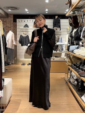 「LOWRYS FARM（ローリーズファーム）のアイテム（ベスト）」を使った、mumiさん（レディース・157cm）の秋コーディネート