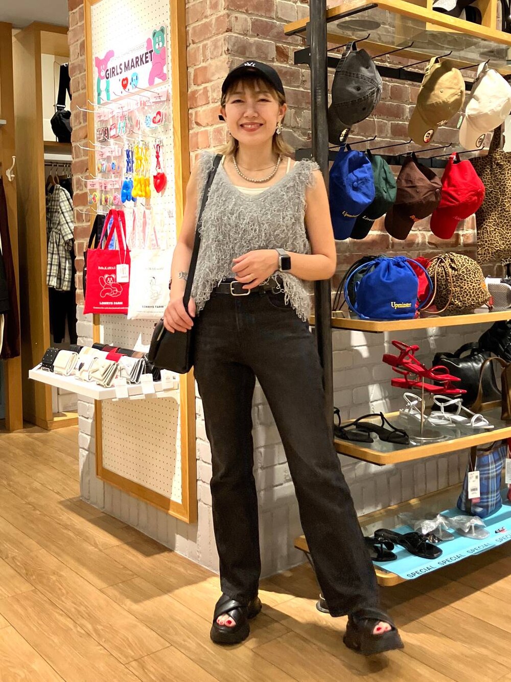 mumi(LOWRYS FARM ルミネ荻窪)｜LOWRYS FARMのTシャツ/カットソーを使ったコーディネート - WEAR