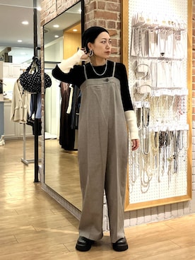「アイテム（サロペット/オーバーオール）」を使った、mumiさん（レディース・157cm・40代）の秋コーディネート