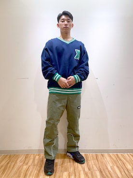 「XLARGE（エクストララージ）のX LOGO V NECK SWEAT（スウェット、ブルー系）」を使った、そういちろーさん（メンズ・175cm）の秋コーディネート