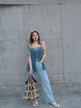 「自有品牌のアイテム（デニムパンツ、ブルー系）」を使った、れな♡RENA🐰さん（レディース・158cm）の夏コーディネート