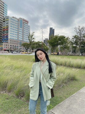 「atulipのアイテム（チェスターコート、グリーン系）」を使った、れな♡RENA🐰さん（レディース・158cm）の秋コーディネート