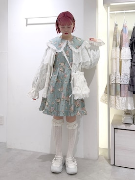 「merry jenny（メリージェニー）のレースジップブルゾン（ブルゾン、ホワイト系）」を使った、sumomoさん（レディース・156cm）の秋コーディネート