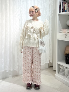「merry jenny（メリージェニー）のribbon ribbon knit（ニット/セーター、ホワイト系）」を使った、sumomoさん（レディース・156cm）の秋コーディネート