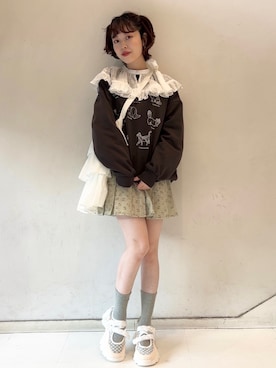 小花柄ダブルベルトミニスカートを使った人気ファッション