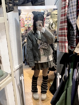 「アイテム（デニムスカート、グレー系）」を使った、たろちゃんさん（レディース・156cm）の秋コーディネート