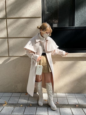 「ケープコート」｜「アイテム（ステンカラーコート）」を使った、松下睦さん（レディース・155cm）の秋コーディネート