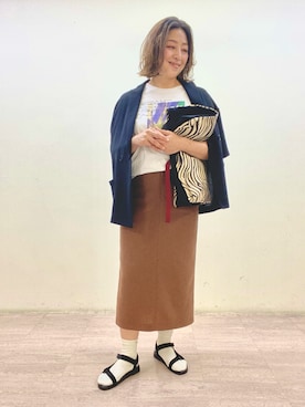 「ブラウン×ブラック」｜「アイテム（サンダル）」を使った、ナオさん（レディース・162cm）の春コーディネート