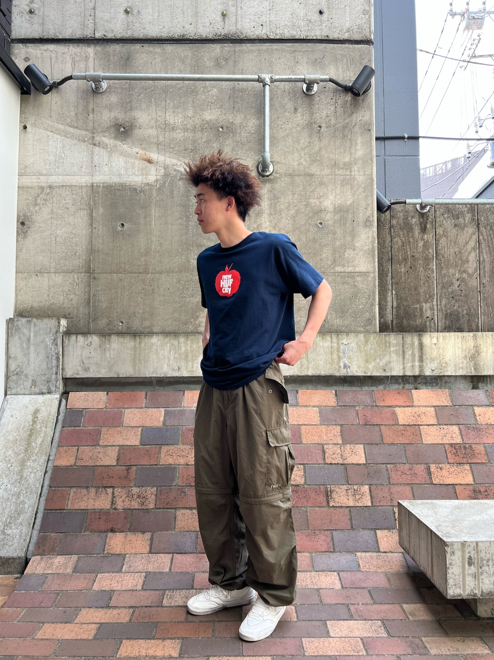 もとや｜HUFのカーゴパンツを使ったコーディネート - WEAR